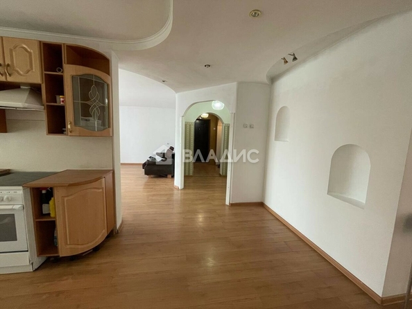 
  Продается 4-комн. квартира, 113 м², Лысогорская ул, д. 87А
. Фото 3.