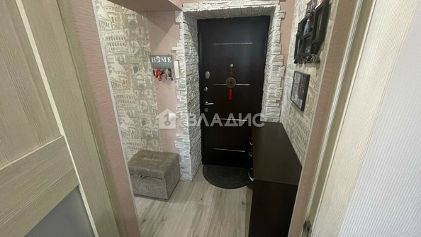 
  Продается 2-комн. квартира, 40.7 м², Родины ул, д. 5
. Фото 4.
