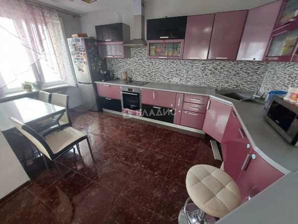 
  Продам 4-комн. квартиру 121.1 м². Фото 2.