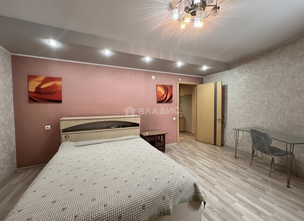 
  Продам 2-комн. квартиру 67.8 м². Фото 3.