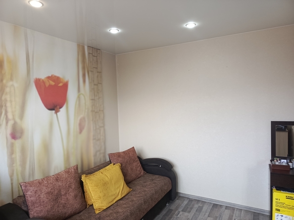 
  Продам 3-комн. квартиру 64.7 м². Фото 2.
