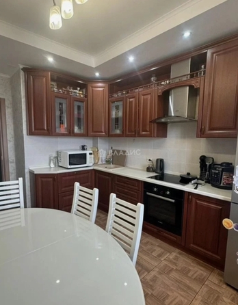 
  Продам 2-комн. квартиру 58.1 м². Фото 2.
