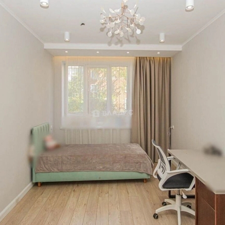 
  Продам 4-комн. квартиру 150.3 м². Фото 7.