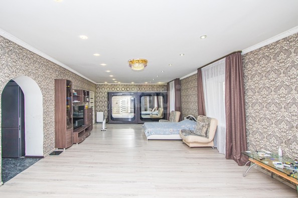 
  Продается дом 221.9 м². Фото 1.