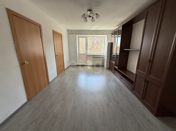 
  Продается 4-комн. квартира 63 м². Фото 3.