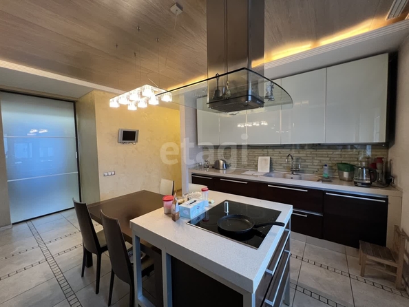 
  Продается 4-комн. квартира 176 м². Фото 8.