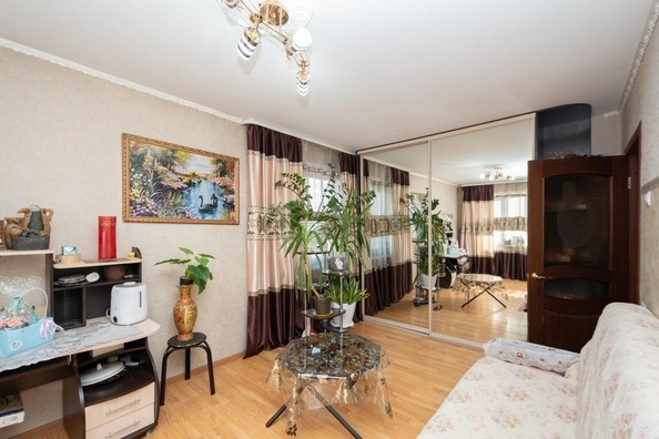 
   Продам 3-комнатную, 61 м², Рябикова б-р, 5

. Фото 2.