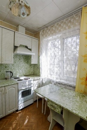 
   Продам 3-комнатную, 48.8 м², Куликовская ул, 9

. Фото 2.