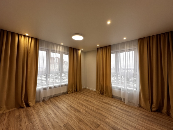 
   Продам 4-комнатную, 80.6 м², Центральная ул (Стрижи кв-л), 15

. Фото 19.