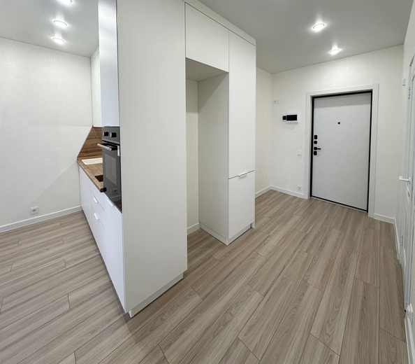 
   Продам 1-комнатную, 37.8 м², Центральная ул (Стрижи кв-л), 15

. Фото 6.