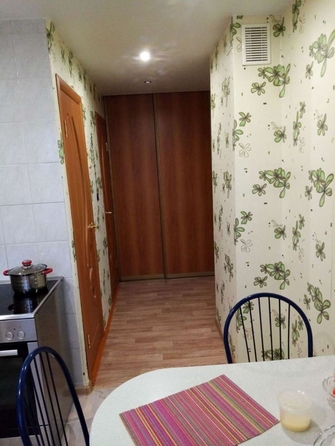 
   Продам 2-комнатную, 52 м², Героев Труда ул, 35

. Фото 5.