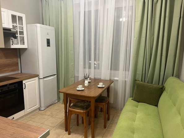 
  Сдам в аренду 2-комнатную квартиру, 41 м², Иркутск

. Фото 2.