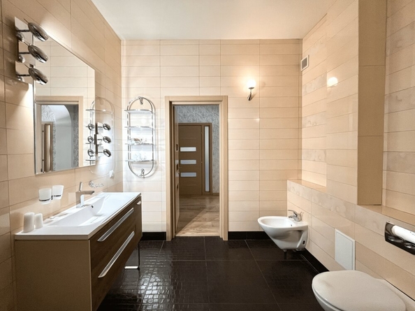 
  Продается 3-комн. квартира, 159 м², Гагарина б-р, д. 68В
. Фото 26.