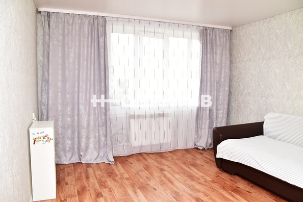 
  Продается 3-комн. квартира, 60.8 м², Победы (Центральный ж/р) б-р, д. 6
. Фото 1.