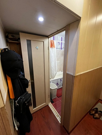 
  Продается 3-комн. квартира, 49 м², 6 мкр, д. 6
. Фото 3.