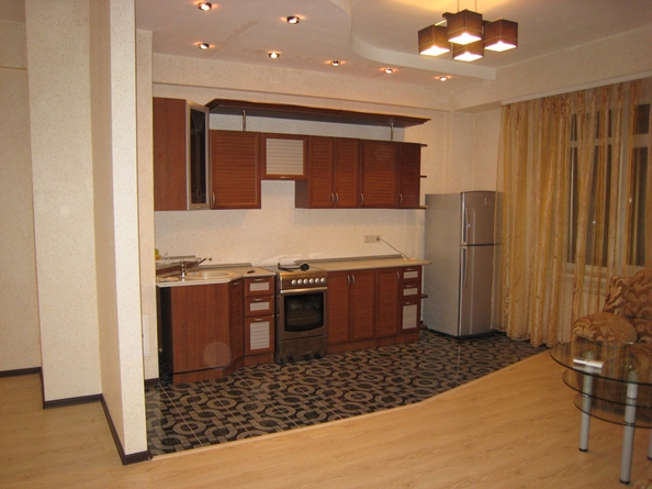 
  Сдам 3-комн. квартиру 97 м². Фото 4.
