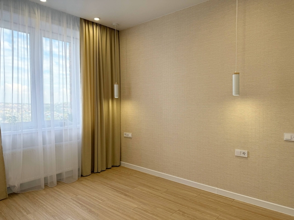 
  Продается 2-комн. квартира 40 м², в ЖК Квартал Стрижи, 3 очередь, дом 2. Фото 4.