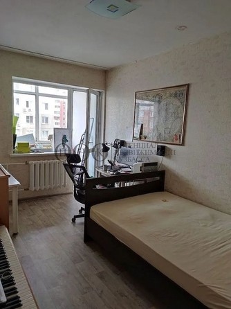 
   Продам 4-комнатную, 95 м², Юрия Двужильного ул, 32/1

. Фото 3.