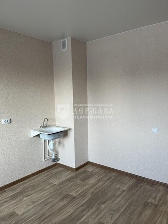 
   Продам 2-комнатную, 43.6 м², Тухачевского (Базис) тер, 29Б

. Фото 1.