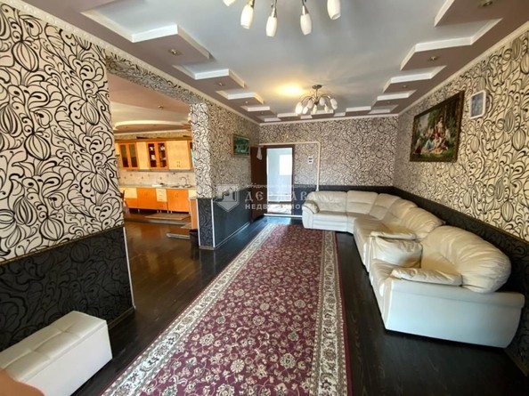 
   Продам дом, 250 м², Кемерово

. Фото 8.