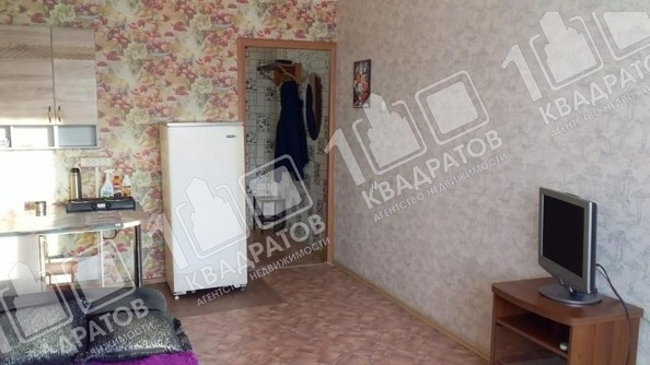 
   Продам 1-комнатную, 22.7 м², Ленинградский пр-кт, 28

. Фото 4.