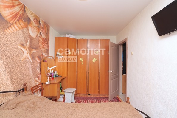 
   Продам 3-комнатную, 58.2 м², Строителей б-р, 1

. Фото 22.