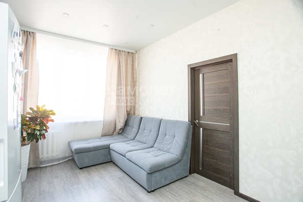 
  Продается 3-комн. квартира, 50 м², Осенний б-р, д. 13
. Фото 4.