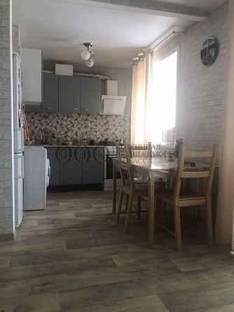 
   Продам 2-комнатную, 45 м², Рекордная ул, 27а

. Фото 1.