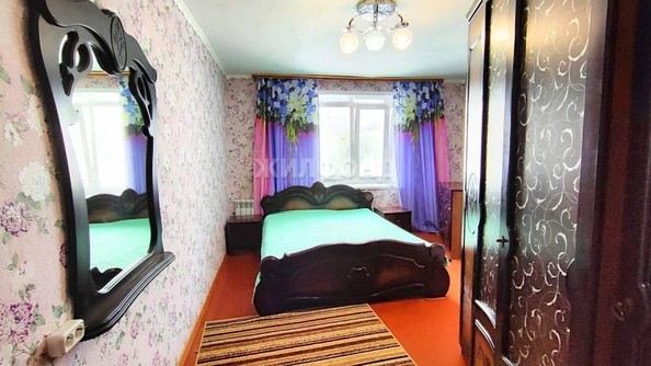 
   Продам 4-комнатную, 75.5 м², Дзержинского ул, 24

. Фото 3.
