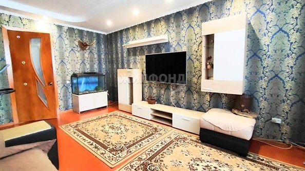 
   Продам 4-комнатную, 75.5 м², Дзержинского ул, 24

. Фото 7.