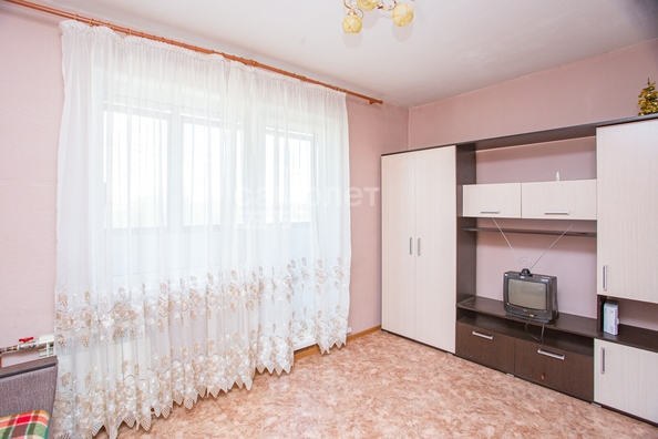 
   Продам 1-комнатную, 29.5 м², Комсомольский пр-кт, 49

. Фото 1.