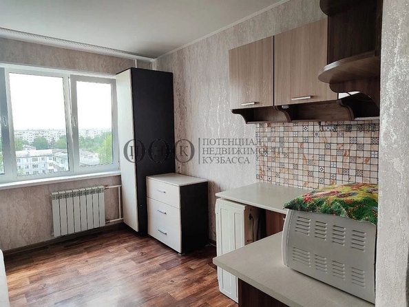 
   Продам 1-комнатную, 17 м², Ленина пр-кт, 137б

. Фото 3.