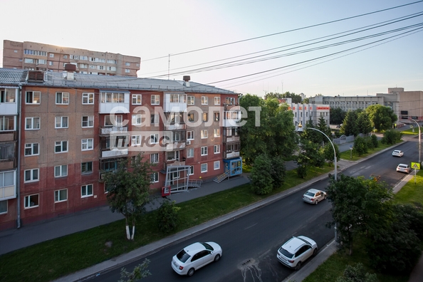 
  Продается 3-комн. квартира, 61.8 м², Красная ул, д. 12
. Фото 3.