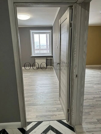 
   Продам 1-комнатную, 40 м², Сибиряков-Гвардейцев ул, 22а

. Фото 8.