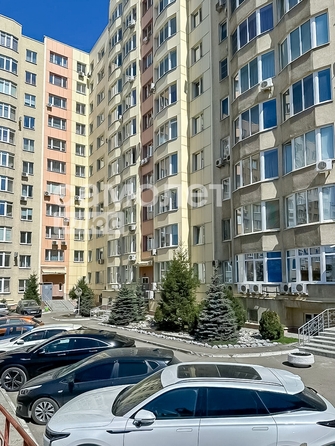 
   Продам 4-комнатную, 138.5 м², Свободы ул, 3

. Фото 1.