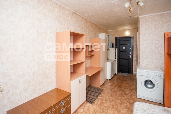 
   Продам 1-комнатную, 16.9 м², Строителей б-р, 52

. Фото 6.