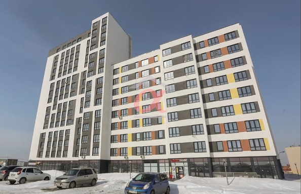 
   Продам 2-комнатную, 55.7 м², Веры Волошиной ул, 38а

. Фото 30.