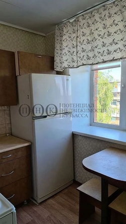 
   Продам 3-комнатную, 49.2 м², Муромцева ул, 10

. Фото 5.