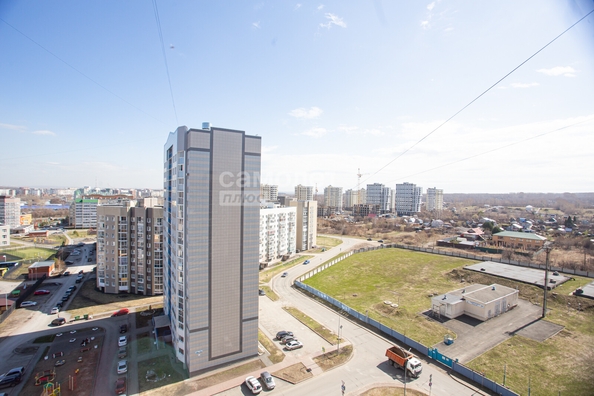 
   Продам 2-комнатную, 64.2 м², Дружбы ул, 19

. Фото 2.