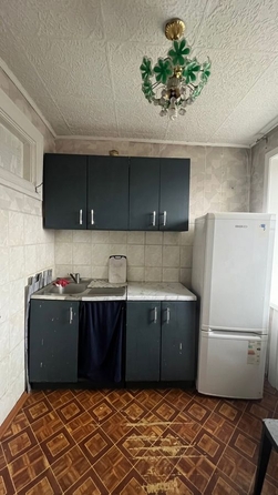 
   Продам 2-комнатную, 43 м², Обнорского  ул, 8

. Фото 1.