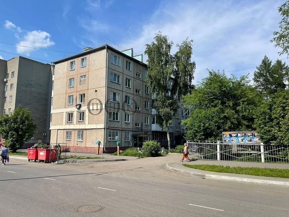 
   Продам 2-комнатную, 45 м², Патриотов ул, 24

. Фото 2.