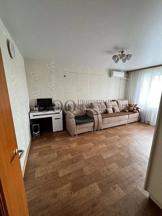 
   Продам 2-комнатную, 50.5 м², Аллейная ул, 9

. Фото 3.