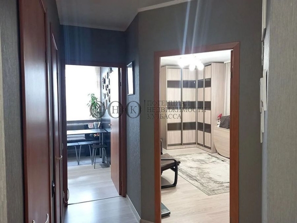 
   Продам 2-комнатную, 43 м², Суворова (Центральный) тер, 18А

. Фото 5.