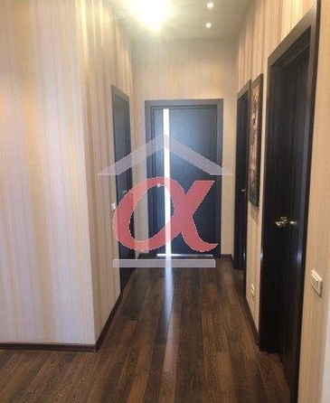 
   Продам 4-комнатную, 138.5 м², Свободы тер, 3

. Фото 1.