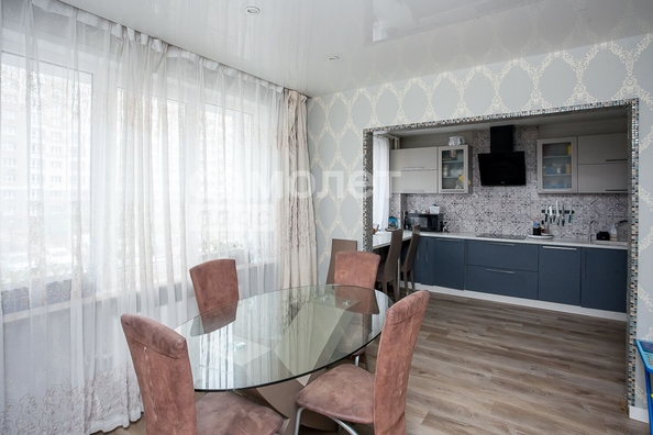 
   Продам 3-комнатную, 79.8 м², Космическая (Космический) тер, 24

. Фото 1.