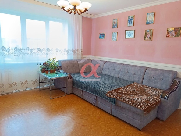 
   Продам 4-комнатную, 100.7 м², Молодежный (Заозерный) тер, 10

. Фото 2.