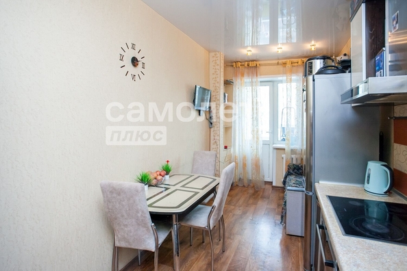 
   Продам 2-комнатную, 44 м², Шахтеров (Гравелит) тер, 68

. Фото 2.