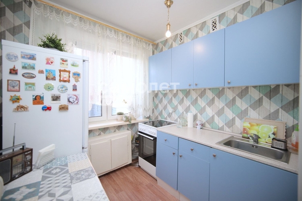 
   Продам 1-комнатную, 31 м², Строителей б-р, 26В

. Фото 5.