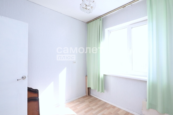 
   Продам 3-комнатную, 64 м², Строителей б-р, 52А

. Фото 6.