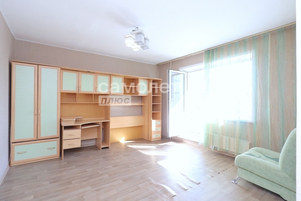 
   Продам 3-комнатную, 64 м², Строителей б-р, 52А

. Фото 10.